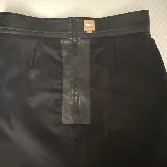 Hugo Boss Black A-Line Leather Skirt - Picture 3 of 7
